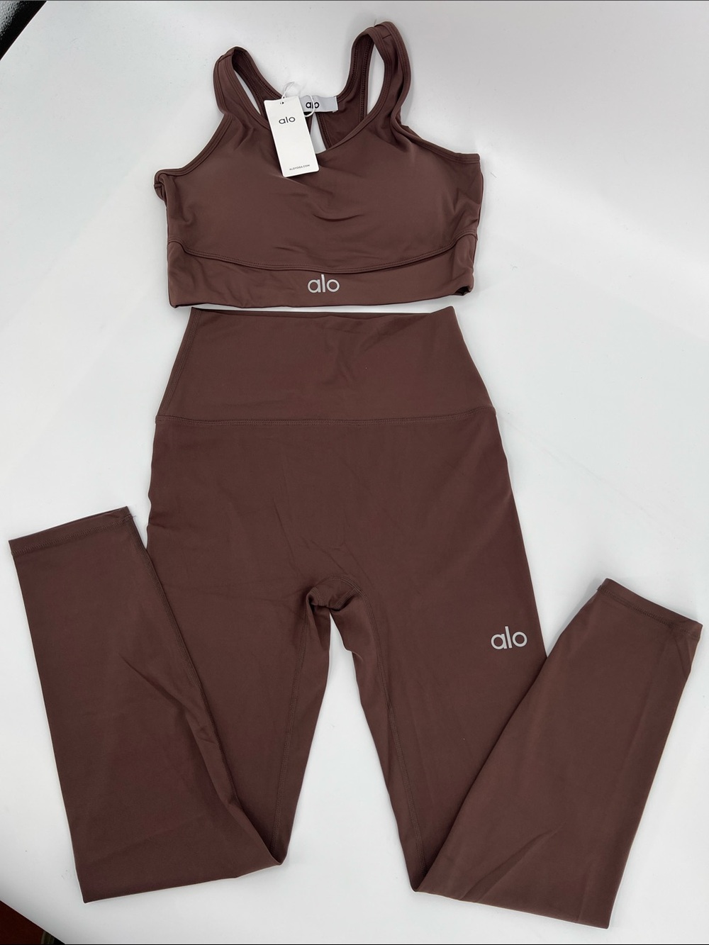 ALO Yoga Brown Supportive Sports Bra & High-Waist Leggings Set